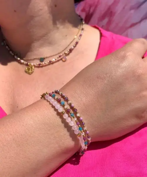 Biżuteria na lato: Najlepsze kolorowe trendy bez wpadek!
