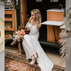 Jakie buty do sukni ślubnej boho wybierać, aby zachwycać stylem?