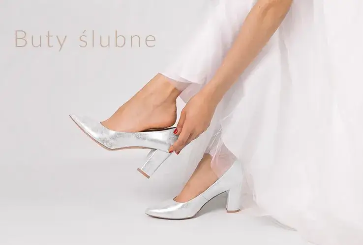 Zdjęcie Jakie buty do białej sukni ślubnej? Wybierz idealne obuwie na swój dzień!
